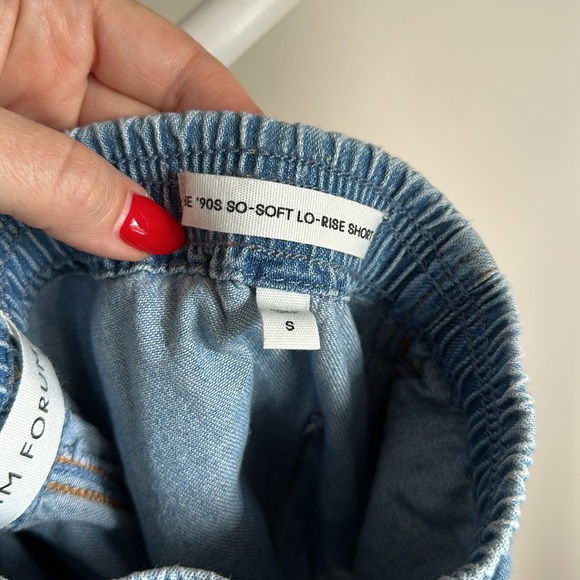 Denim Forum The ‘90s So-Soft Lo-Rise Short Size Small - Picture 6 of 15